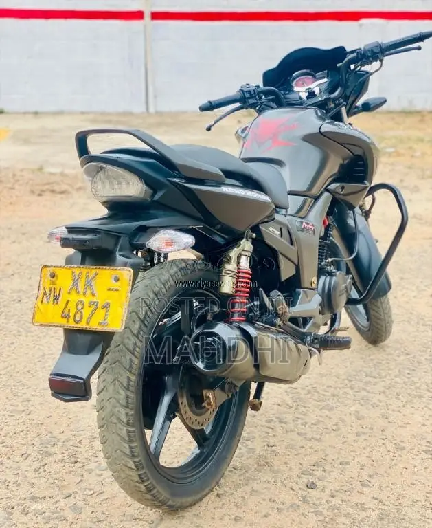 Hero-Honda Hunk 2012 Motorbike (Used)