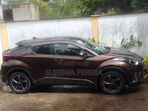 Toyota NGX50 2018 SUV (Used)