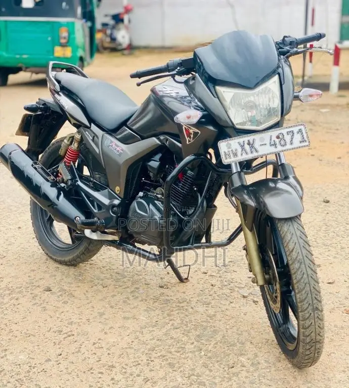 Hero-Honda Hunk 2012 Motorbike (Used)