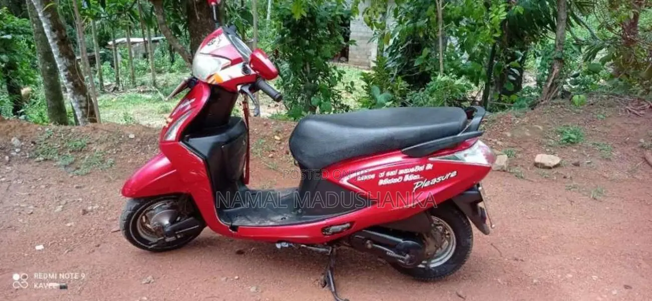 Hero Pleasure 2015 Motorbike (Used)