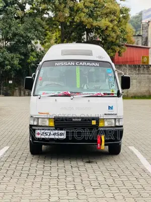 Nissan Caravan 1995 Van (Used)