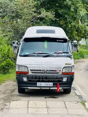 Toyota Dolphin 1990 Van (Used)