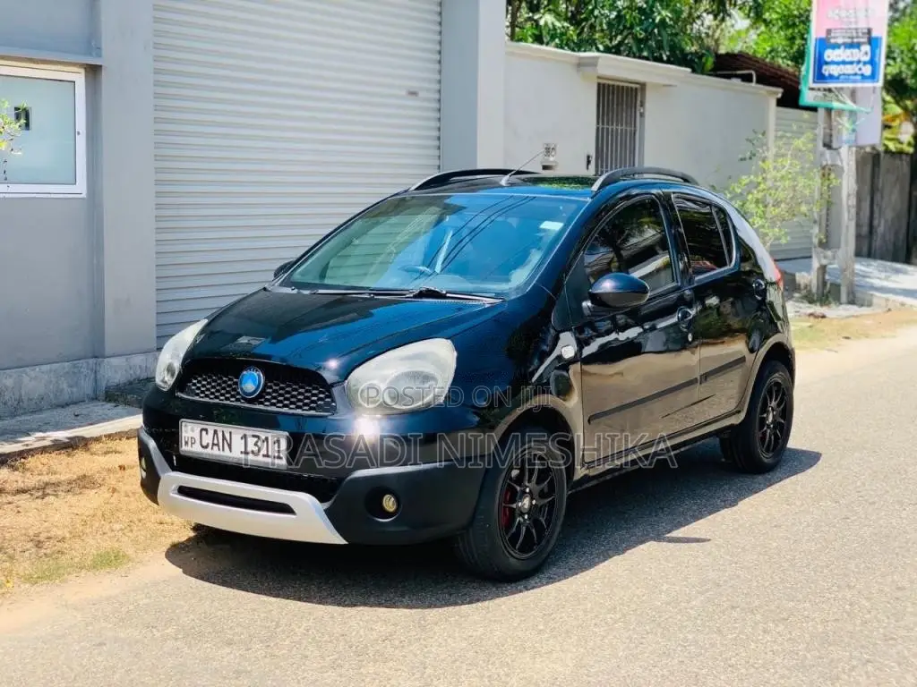 Micro Panda Cross 2015 Car (Used)