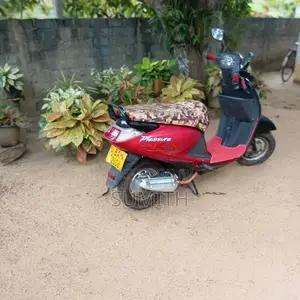 Hero Pleasure 2013 Motorbike (Used)