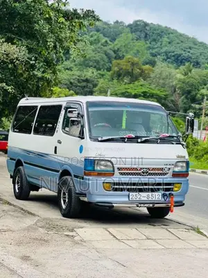 Toyota Dolphin 1994 Van (Used)