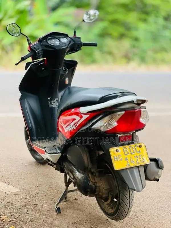 Honda Dio 2015 Motorbike (Used)