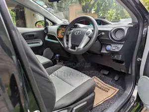 Toyota Aqua 2013 Car (Used)