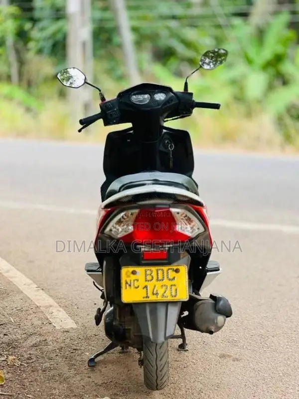 Honda Dio 2015 Motorbike (Used)