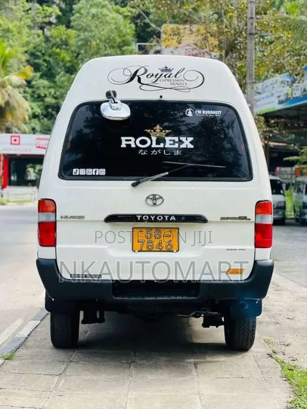 Toyota Dolphin 1990 Van (Used)