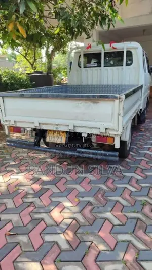 Toyota Toyoace 1998 Crew Cab (Used)