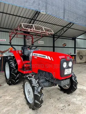 Massey-Ferguson 1552 2018 Tractor (Used)