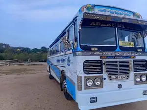 Ashok-Leyland Viking 2004 Bus (Used)