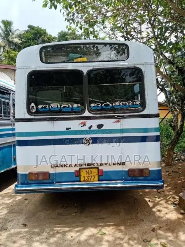 Ashok-Leyland Hino Power 2006 Bus (Used)