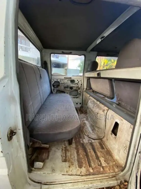 Toyota CrewCab 2000 Crew Cab (Used)