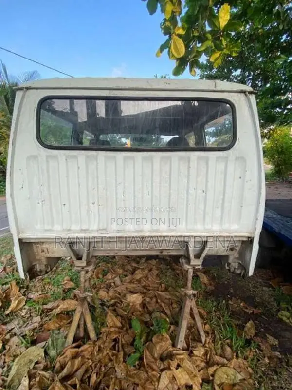 Toyota CrewCab 2000 Crew Cab (Used)