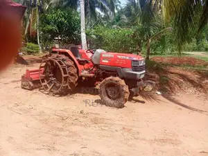 Kubota L4508 2018 Tractor (Used)