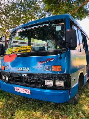 Isuzu Journey M 1984 Bus (Used)