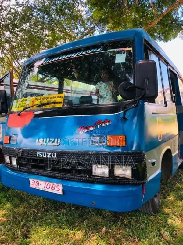 Isuzu Journey M 1984 Bus (Used)