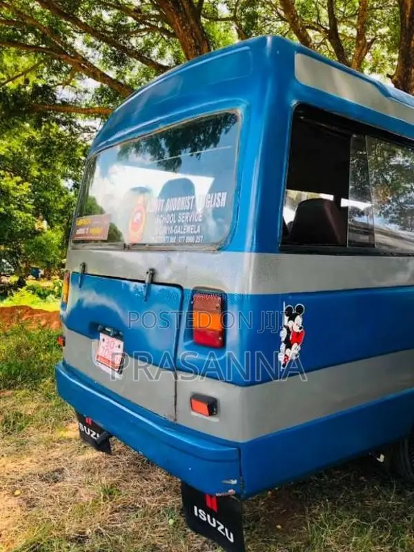 Isuzu Journey M 1984 Bus (Used)