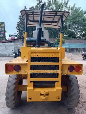 Komatsu 505 Loader 2009 Heavy-Duty (Used)