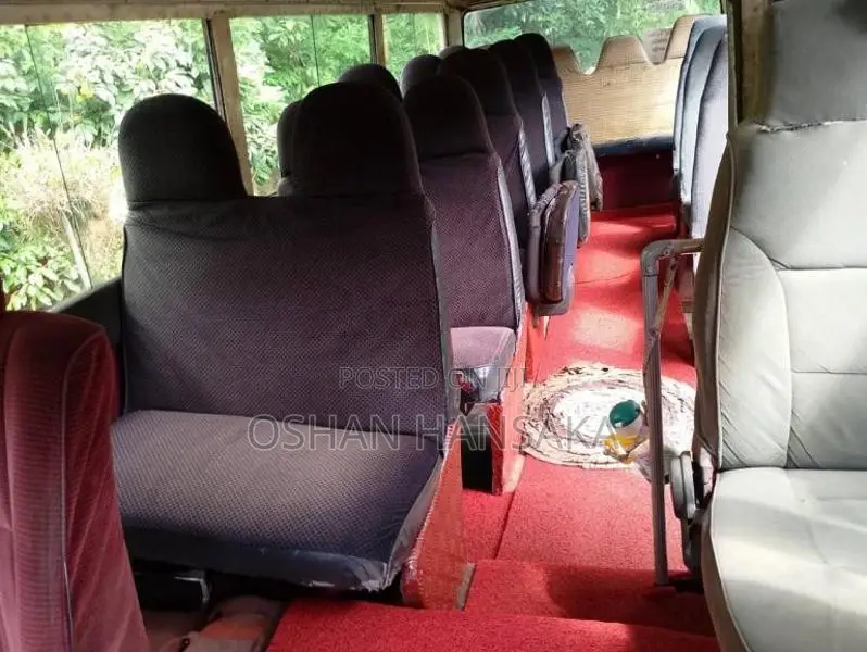 Isuzu Journey M 1982 Bus (Used)