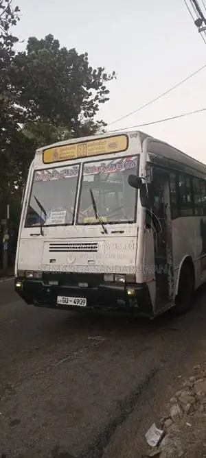 Ashok-Leyland Colombo Rider 2002 Bus (Used)