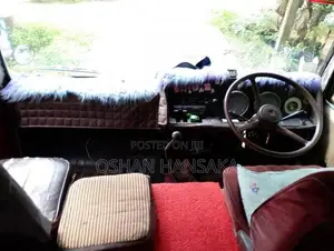 Isuzu Journey M 1982 Bus (Used)