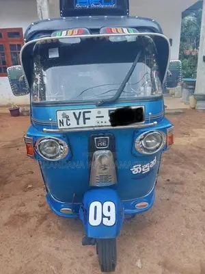 Bajaj 4 Stroke 2011 Three Wheel (Used)