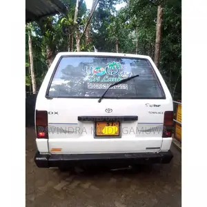 Toyota Town Hea 1986 Van (Used)