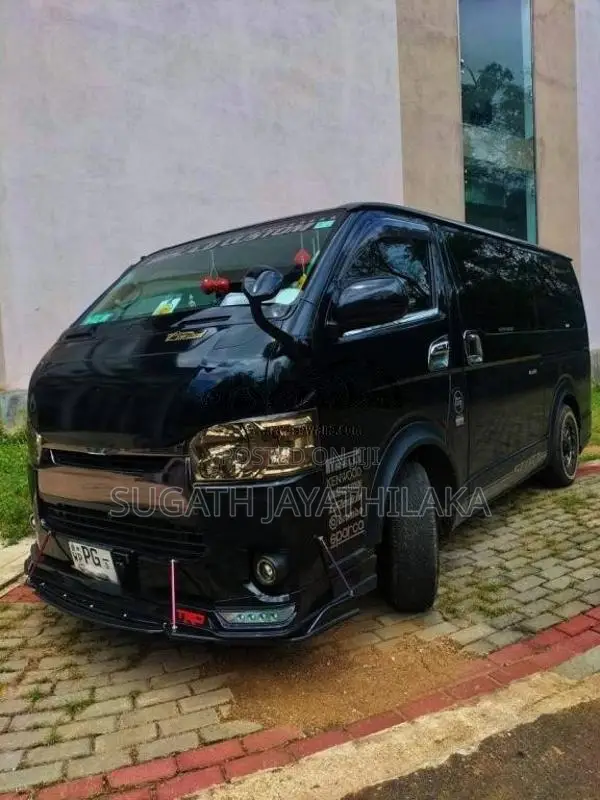 Toyota KDH 2014 Van (Used)