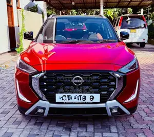 Nissan Magnite TEKNA PLUS EZ-SHIFT 2026 SUV (Used)