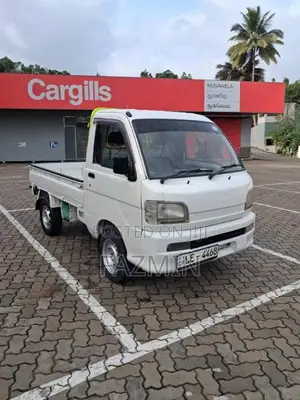 Daihatsu S200 2003 Lorry (Used)