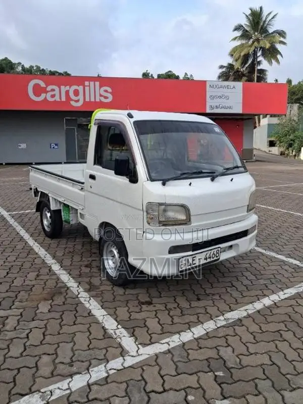 Daihatsu S200 2003 Lorry (Used)
