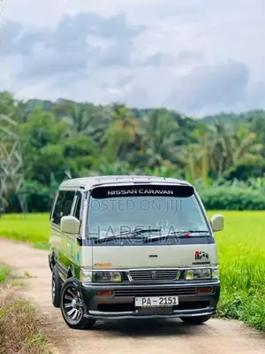 Nissan Caravan 1999 Van (Used)