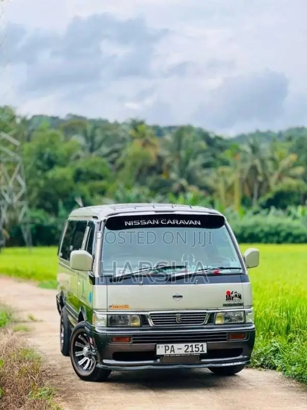 Nissan Caravan 1999 Van (Used)