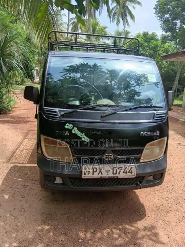 Tata Dimo Batta 2014 Lorry (Used)