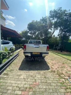 Toyota Hilux 2018 Pickup (Used)