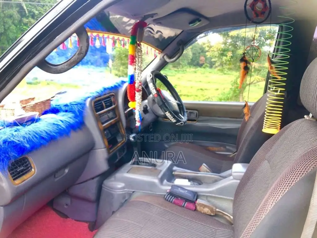 Nissan Serena 1998 Van (Used)
