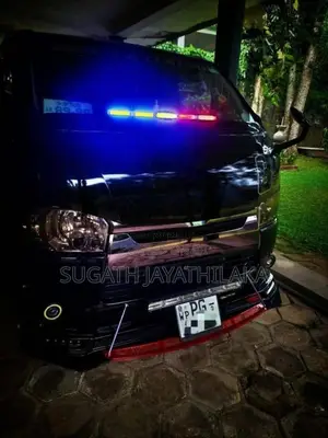 Toyota KDH 2014 Van (Used)