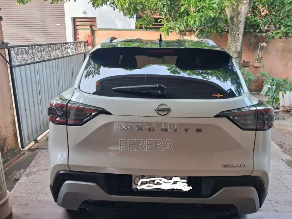 Nissan Magnite 2025 SUV (Used)