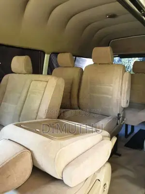 Toyota Dolphin 1995 Van (Used)