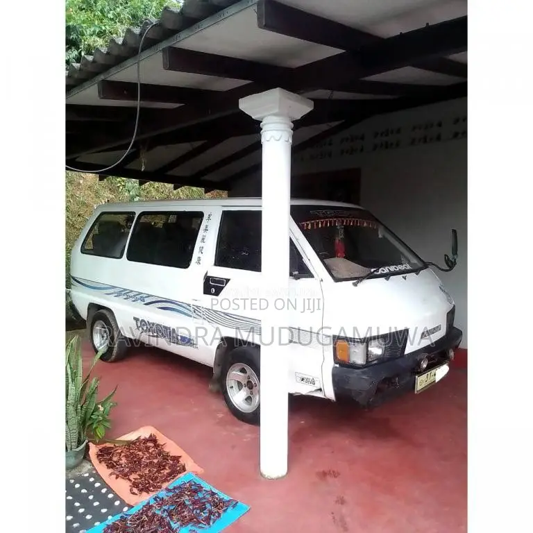 Toyota Town Hea 1986 Van (Used)