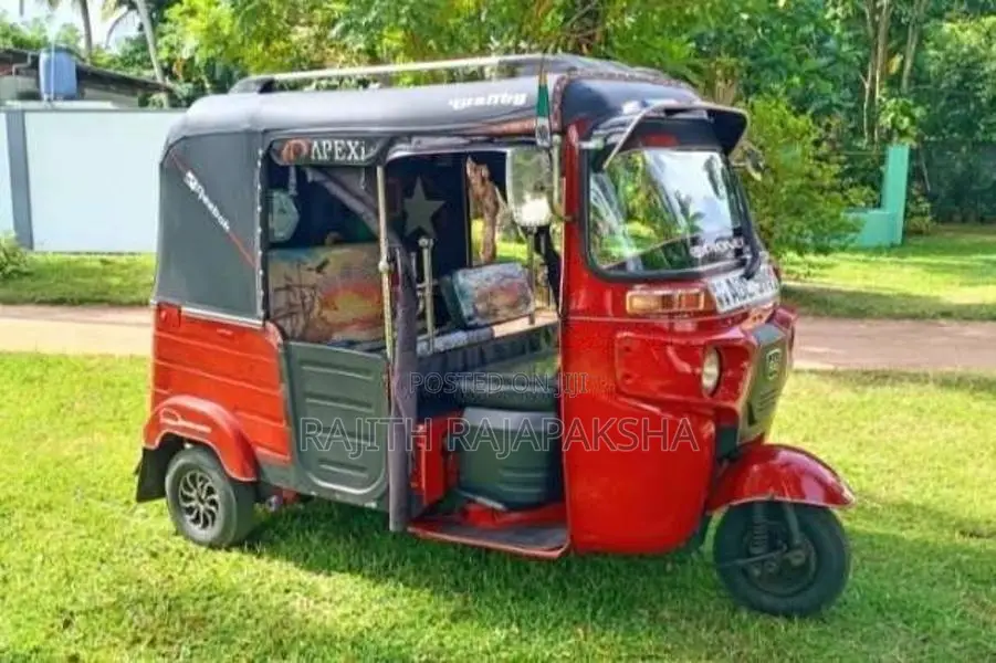 Bajaj RE 4 Stroke 2016 Three Wheel (Used)