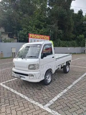 Daihatsu S200 2003 Lorry (Used)