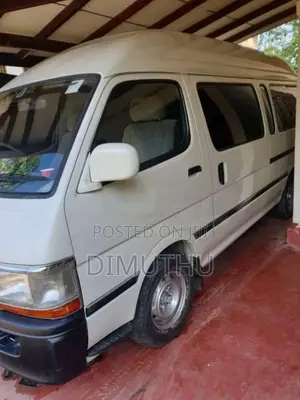 Toyota Dolphin 1995 Van (Used)