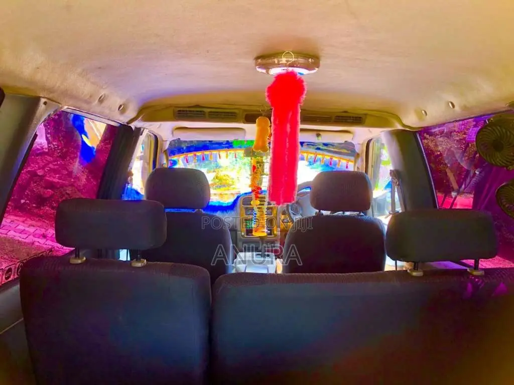 Nissan Serena 1998 Van (Used)