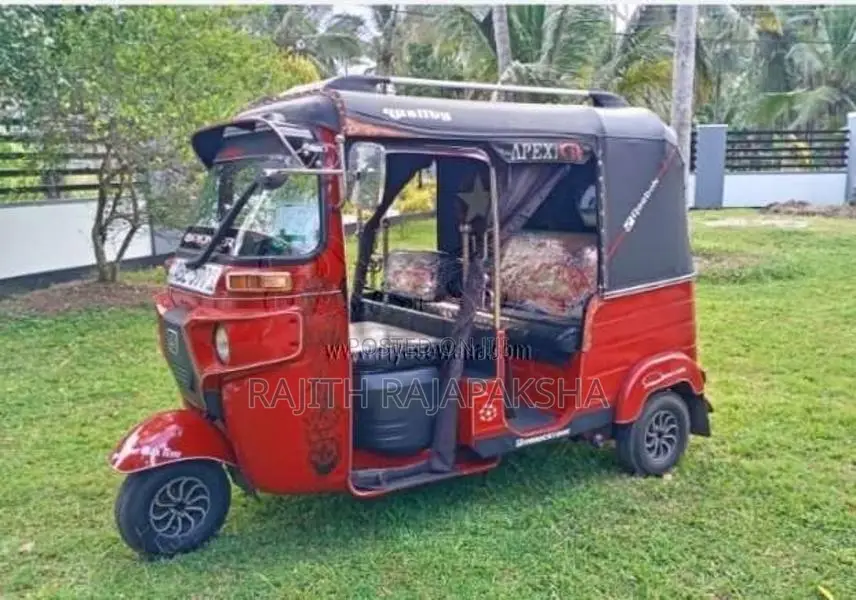 Bajaj RE 4 Stroke 2016 Three Wheel (Used)