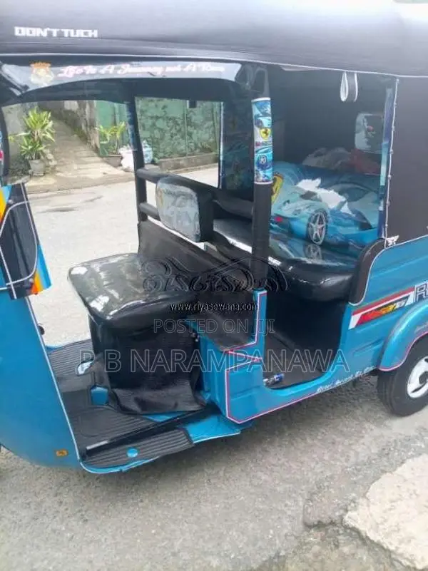 Bajaj 2 Stroke 2006 Three Wheel (Used)