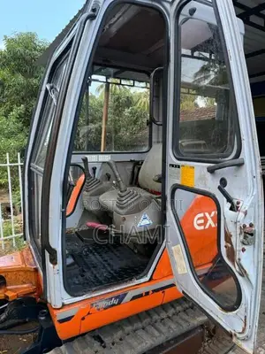 Hitachi Landy 2023 Heavy-Duty (Used)