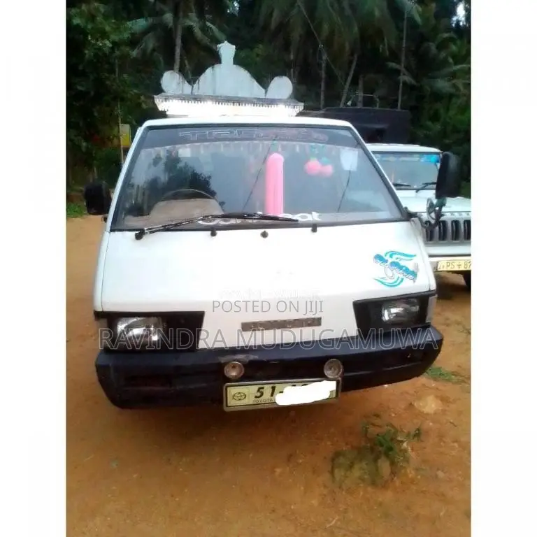 Toyota Town Hea 1986 Van (Used)